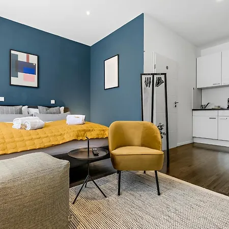Luxomes - New Design - Kitchen - Parking