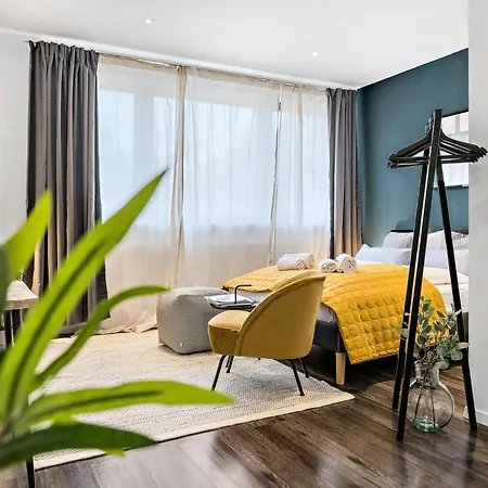 Luxomes - New Design - Kitchen - Parking * Ingolstadt