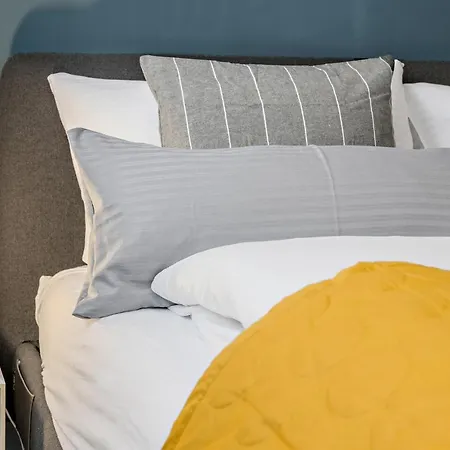 Luxomes - New Design - Kitchen - Parking Lägenhet Ingolstadt